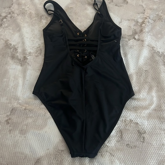 BCBGMAXAZRIA One Piece Swimsuit Lace Up Grommet Tummy Control Black Size Small - Picture 5 of 6